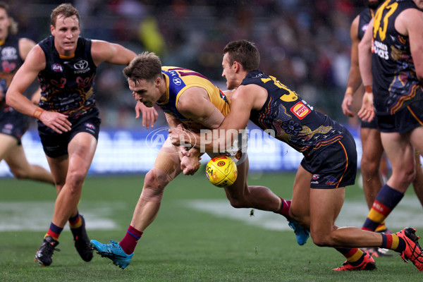 AFL 2023 Round 11 - Adelaide v Brisbane - A-1695370