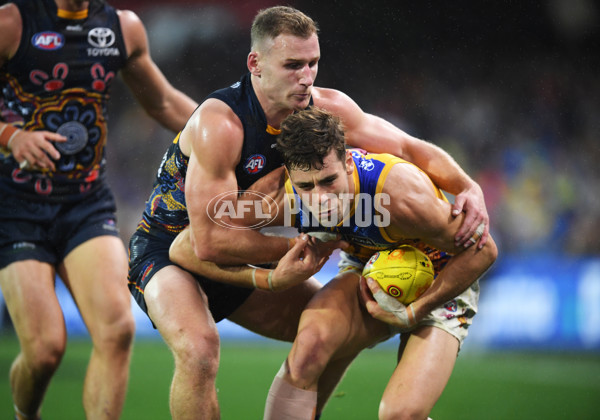 AFL 2023 Round 11 - Adelaide v Brisbane - A-1697173