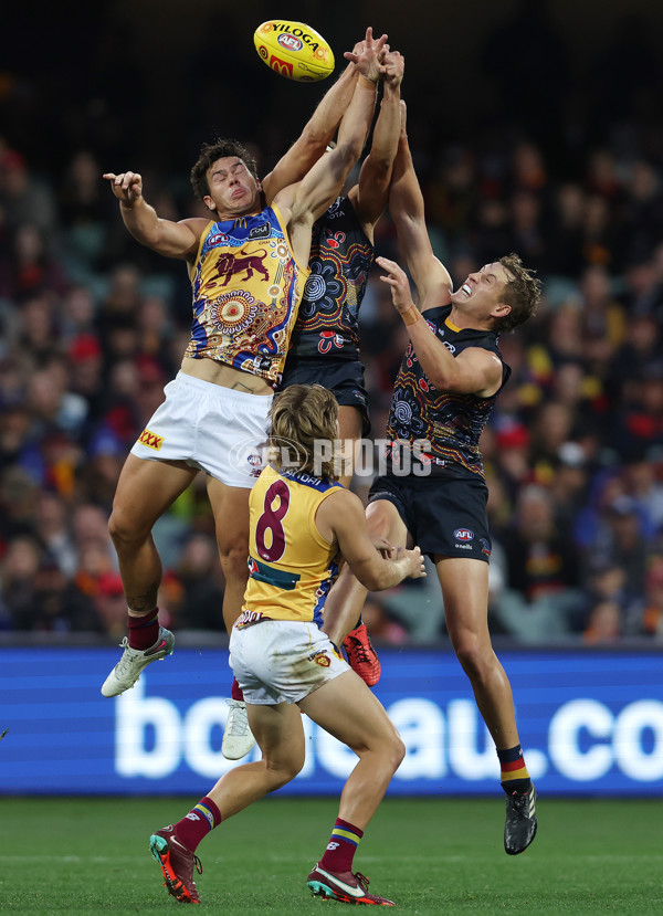 AFL 2023 Round 11 - Adelaide v Brisbane - A-1698363