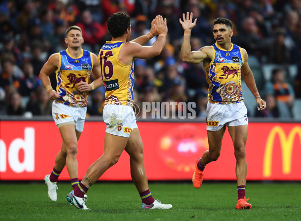 AFL 2023 Round 11 - Adelaide v Brisbane - A-1700137