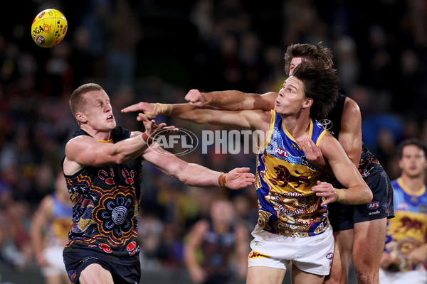 AFL 2023 Round 11 - Adelaide v Brisbane - A-1701524