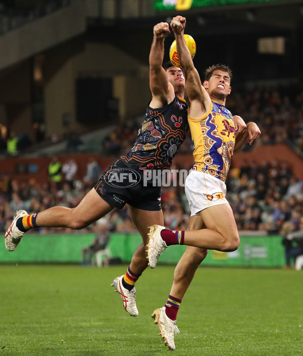 AFL 2023 Round 11 - Adelaide v Brisbane - A-1701539