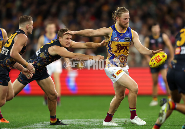 AFL 2023 Round 11 - Adelaide v Brisbane - A-1701543