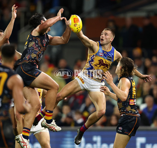 AFL 2023 Round 11 - Adelaide v Brisbane - A-1703567