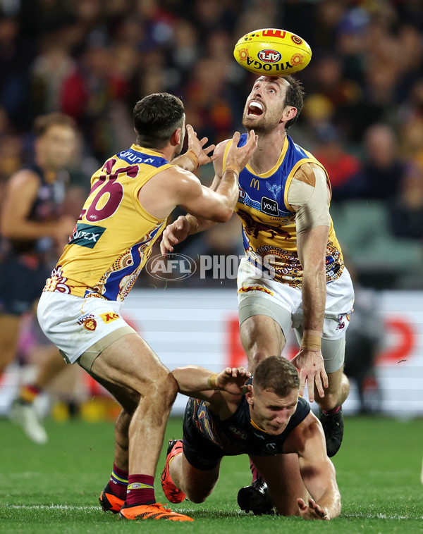 AFL 2023 Round 11 - Adelaide v Brisbane - A-1703608