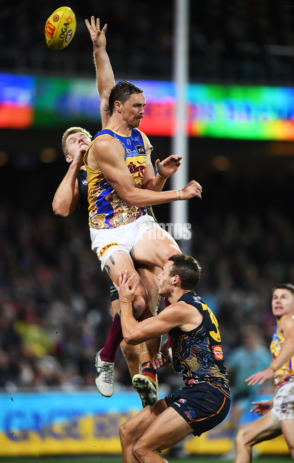 AFL 2023 Round 11 - Adelaide v Brisbane - A-1703633