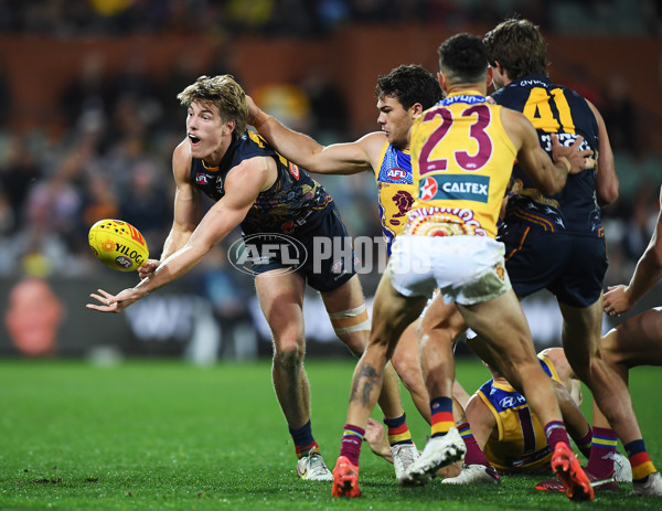 AFL 2023 Round 11 - Adelaide v Brisbane - A-1703638