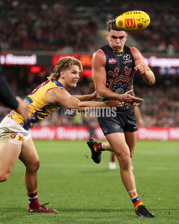 AFL 2023 Round 11 - Adelaide v Brisbane - A-1704589