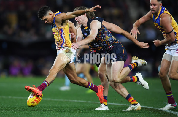 AFL 2023 Round 11 - Adelaide v Brisbane - A-1704628