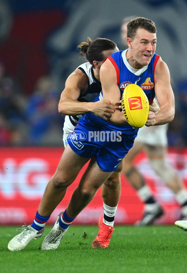 AFL 2023 Round 12 - Western Bulldogs v Geelong - A-1735602