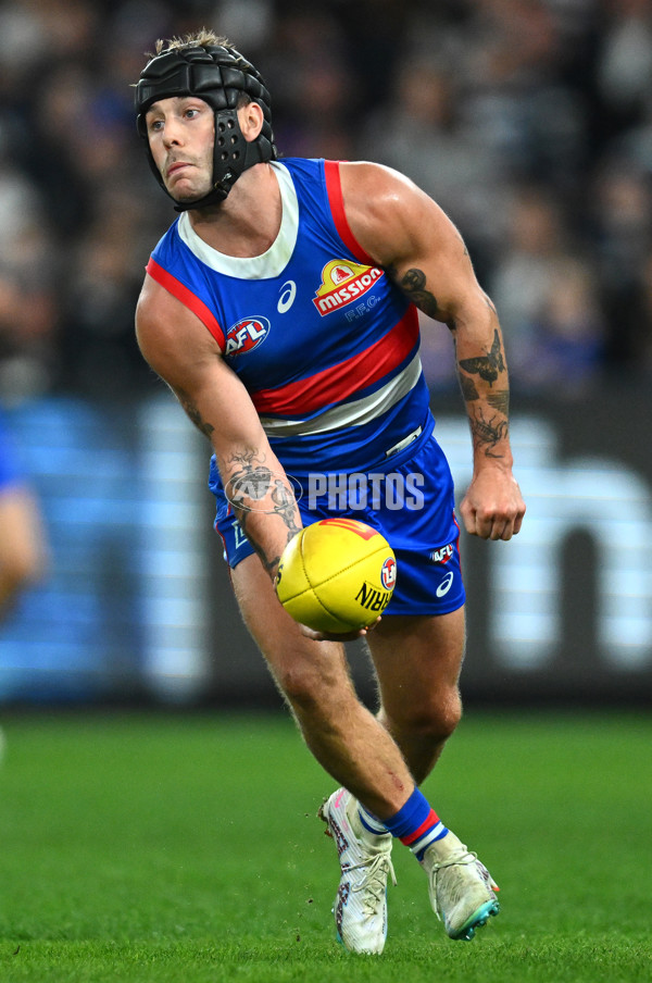 AFL 2023 Round 12 - Western Bulldogs v Geelong - A-1735659