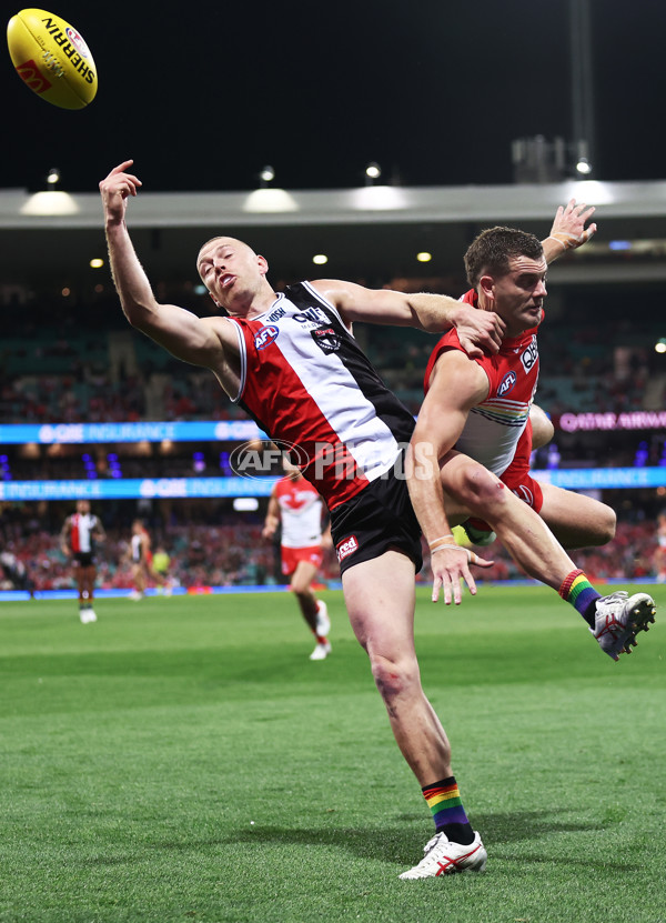 AFL 2023 Round 13 - Sydney v St Kilda - A-1774973