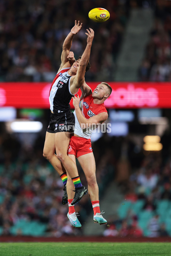 AFL 2023 Round 13 - Sydney v St Kilda - A-1775918