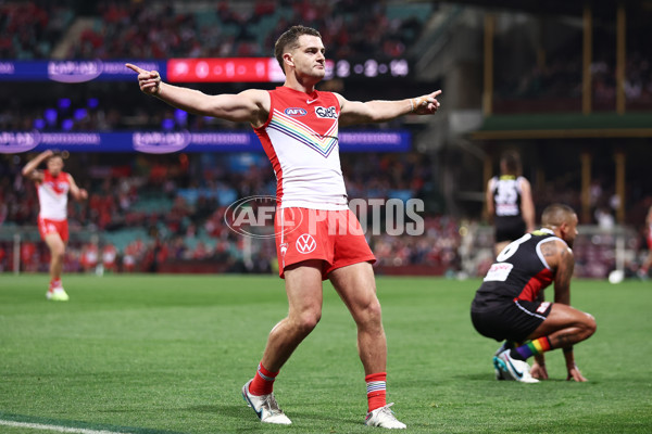 AFL 2023 Round 13 - Sydney v St Kilda - A-1775969