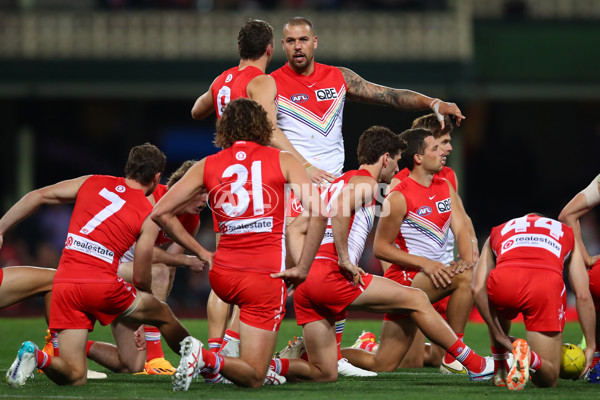 AFL 2023 Round 13 - Sydney v St Kilda - A-1778336