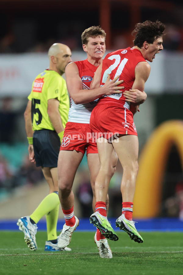 AFL 2023 Round 13 - Sydney v St Kilda - A-1778362