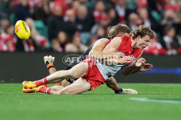 AFL 2023 Round 13 - Sydney v St Kilda - A-1778367