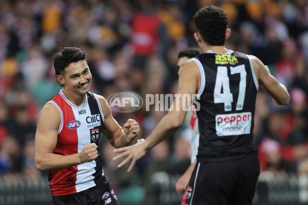 AFL 2023 Round 13 - Sydney v St Kilda - A-1778406