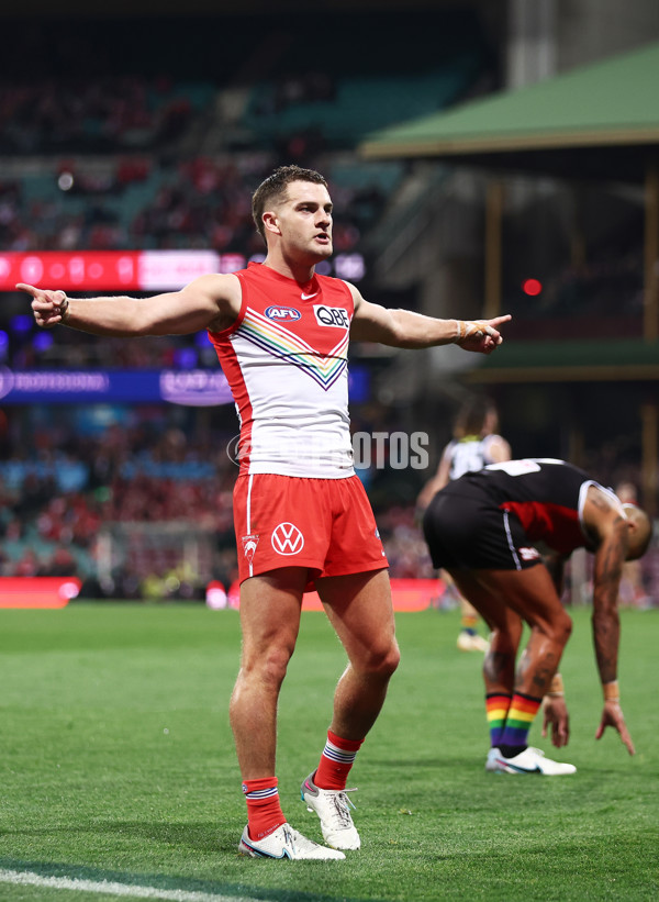 AFL 2023 Round 13 - Sydney v St Kilda - A-1779016