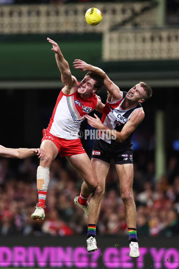 AFL 2023 Round 13 - Sydney v St Kilda - A-1779046