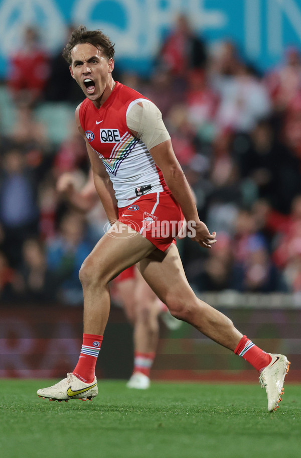 AFL 2023 Round 13 - Sydney v St Kilda - A-1779064