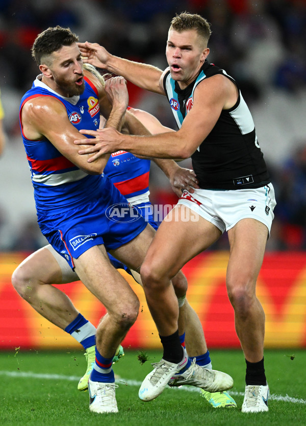 AFL 2023 Round 13 - Western Bulldogs v Port Adelaide - A-1787818