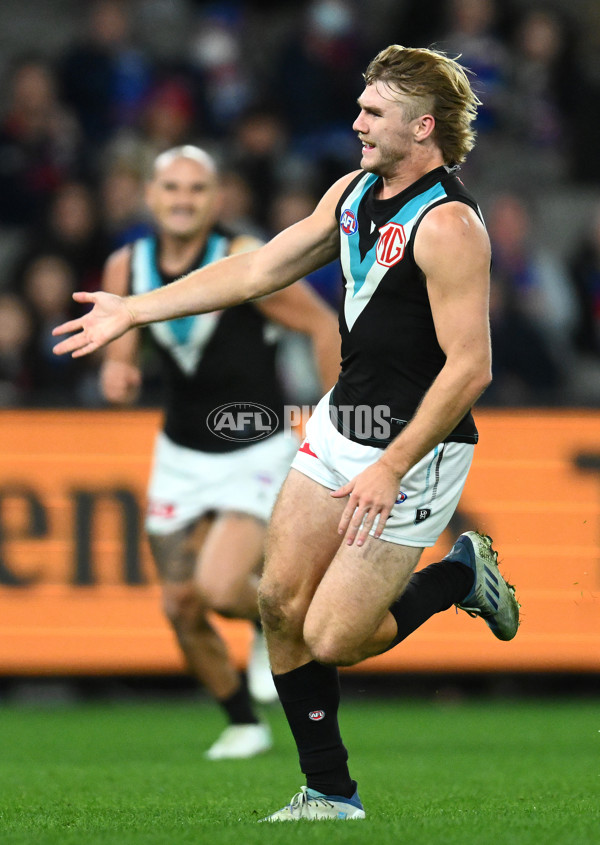 AFL 2023 Round 13 - Western Bulldogs v Port Adelaide - A-1787851