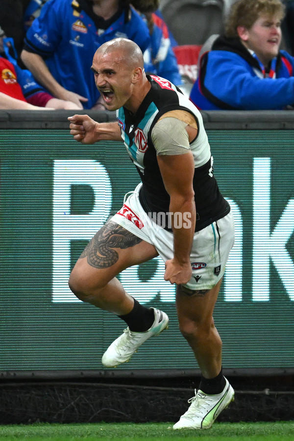 AFL 2023 Round 13 - Western Bulldogs v Port Adelaide - A-1787886