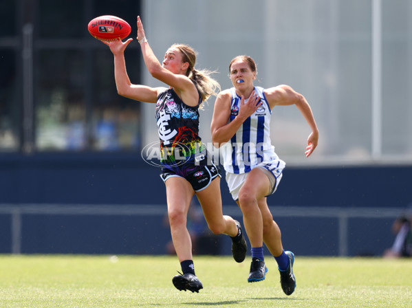 AFLW 2022 Round 04 - Carlton v North Melbourne - A-387429