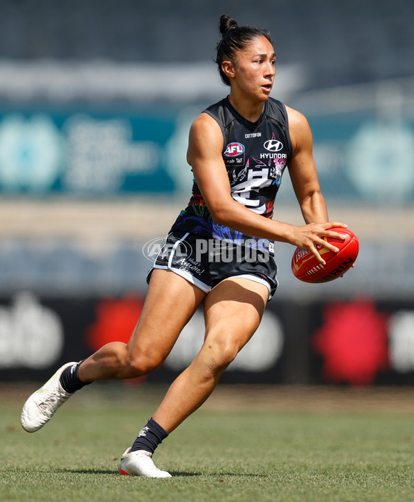 AFLW 2022 Round 04 - Carlton v North Melbourne - A-392370