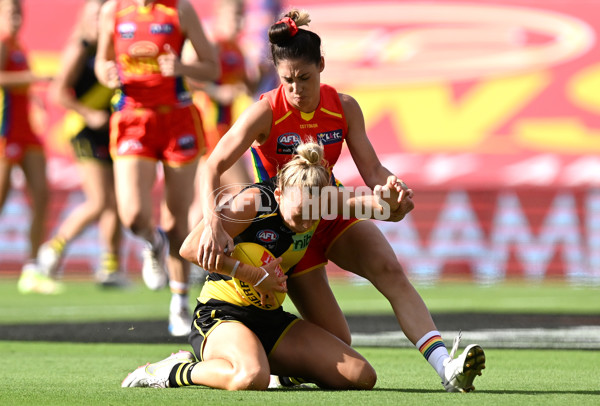 AFLW 2022 Round 04 - Gold Coast v Richmond - A-395922