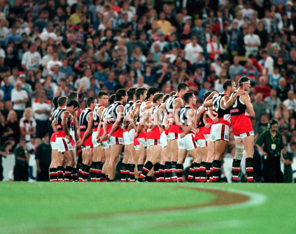 AFL 1998 Ansett Cup Grand Final - North Melbourne v St Kilda - 140017