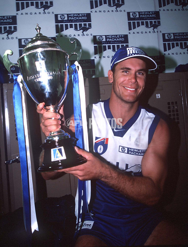 AFL 1998 Ansett Cup Grand Final - North Melbourne v St Kilda - 139937