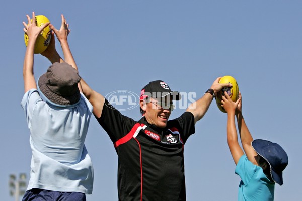 AFL 2006 Media - 2006 St Kilda AFL Community Camp - 45989