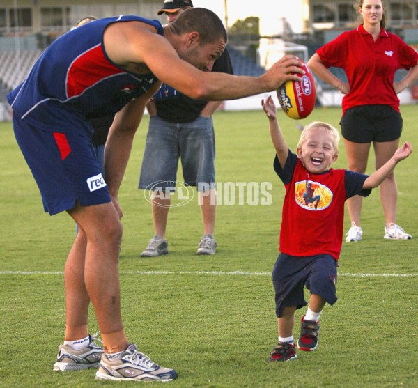 AFL 2006 Media - 2006 Melbourne AFL Community Camp - 46118