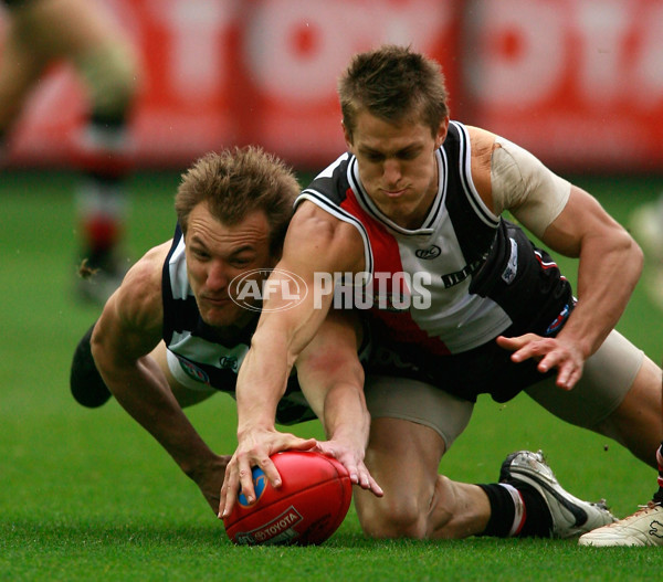 AFL 2009 Toyota Grand Final - St Kilda v Geelong - 195226