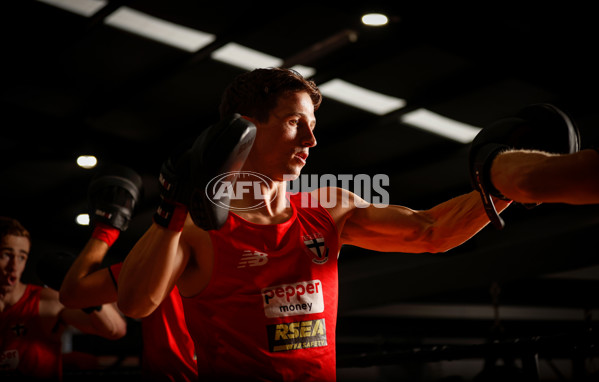 AFL 2022 Training - St Kilda 060622 - A-449895