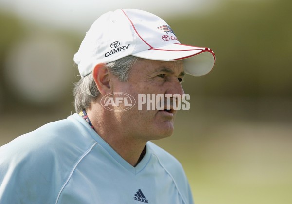 AFL 2006 Media - 2006 Adelaide Crows Community Camp - 31175