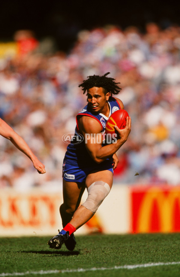 AFL 1997 1st Preliminary Final - Western Bulldogs v Adelaide - 30986