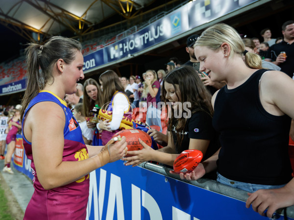 AFLW 2022 S7 Round 10 - Brisbane v Collingwood - A-465462