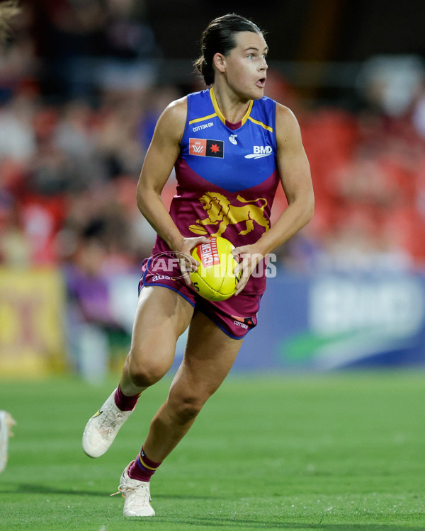 AFLW 2022 S7 Round 10 - Brisbane v Collingwood - A-465499