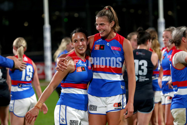 AFLW 2022 S7 Round 10 - Carlton v Western Bulldogs - A-468044