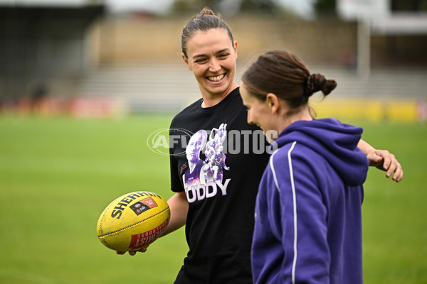 AFLW 2022 S7 Round 10 - Fremantle v Hawthorn - A-468070