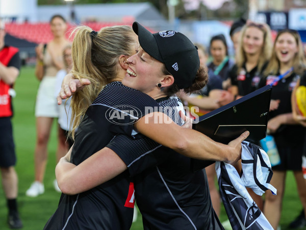 AFLW 2022 S7 Round 10 - Brisbane v Collingwood - A-468416