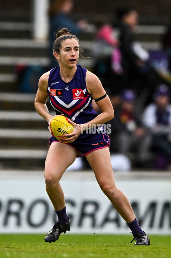 AFLW 2022 S7 Round 10 - Fremantle v Hawthorn - A-470341