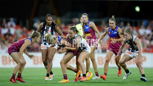 AFLW 2022 S7 Round 10 - Brisbane v Collingwood - A-470748