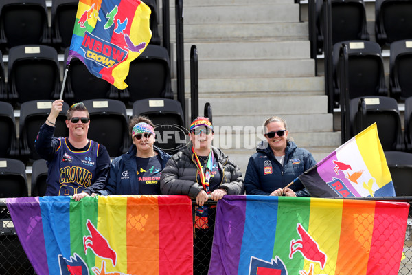 AFLW 2022 S7 Round 10 - St Kilda v Adelaide - A-472866