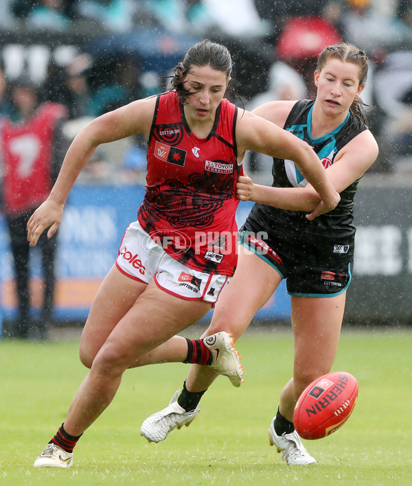 AFLW 2022 S7 Round 10 - Port Adelaide v Essendon - A-478413