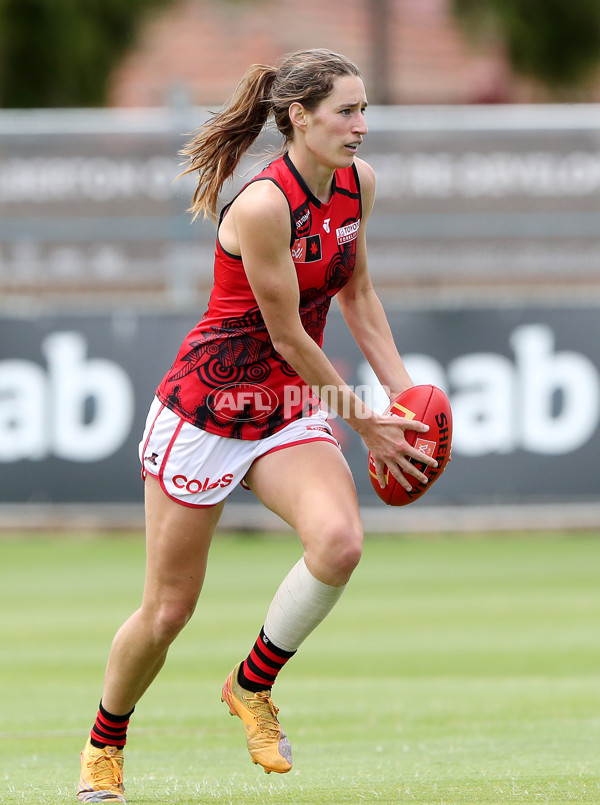 AFLW 2022 S7 Round 10 - Port Adelaide v Essendon - A-481272