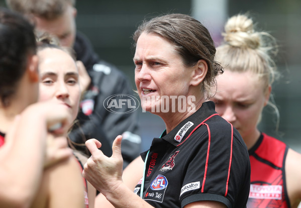 AFLW 2022 S7 Round 10 - Port Adelaide v Essendon - A-481319